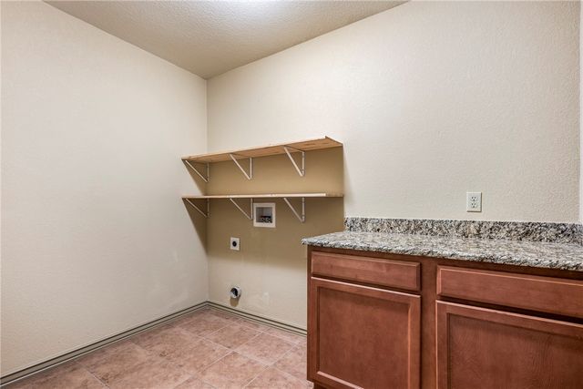 2914 N 17th Street, Rogers, AR 72756