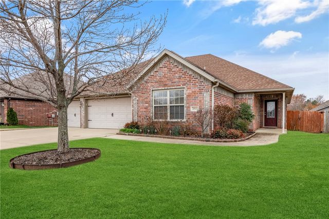 2914 N 17th Street, Rogers, AR 72756