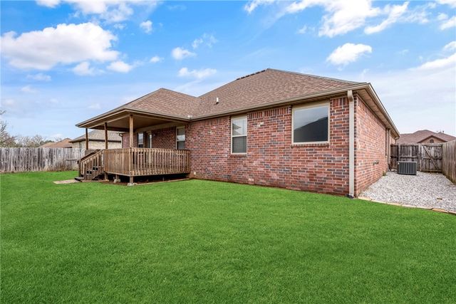 2914 N 17th Street, Rogers, AR 72756