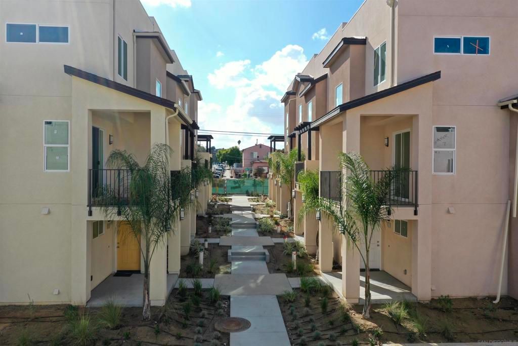 442 Creekside Circle, San Diego, CA 92114 — exterior