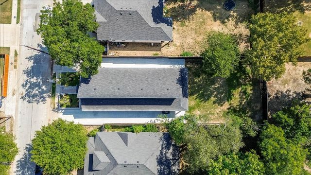 2726 Carpenter Avenue, Dallas, TX 75215