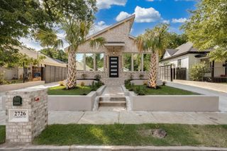 2726 Carpenter Avenue, Dallas, TX 75215