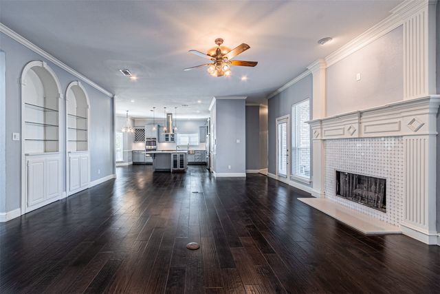 2108 Vista Ridge Court, Arlington, TX 76013