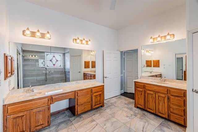 2108 Vista Ridge Court, Arlington, TX 76013