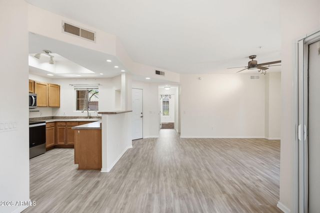 11680 E SAHUARO Drive 1060, Scottsdale, AZ 85259