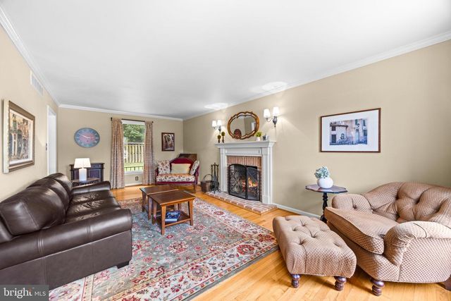 805 CHESTNUT GLEN GRTH, Baltimore, MD 21204
