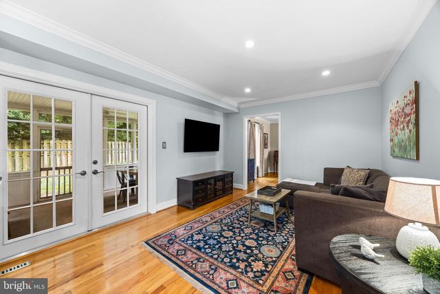 805 CHESTNUT GLEN GRTH, Baltimore, MD 21204