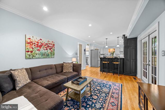 805 CHESTNUT GLEN GRTH, Baltimore, MD 21204