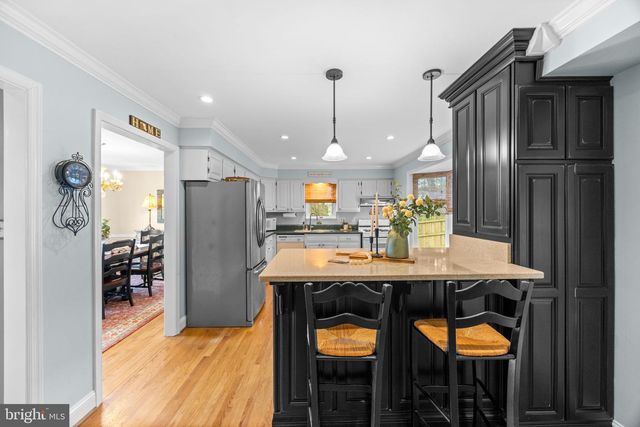 805 CHESTNUT GLEN GRTH, Baltimore, MD 21204
