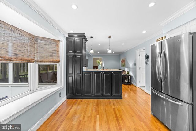 805 CHESTNUT GLEN GRTH, Baltimore, MD 21204