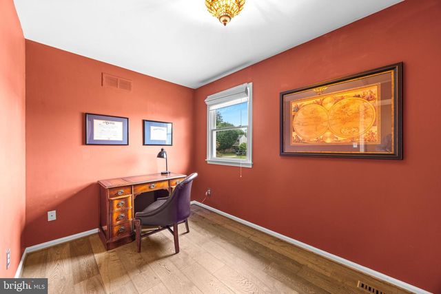 805 CHESTNUT GLEN GRTH, Baltimore, MD 21204