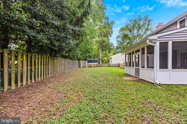 805 CHESTNUT GLEN GRTH, Baltimore, MD 21204