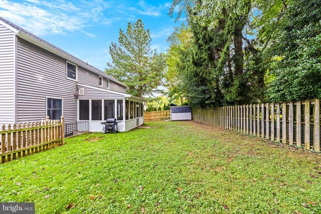 805 CHESTNUT GLEN GRTH, Baltimore, MD 21204