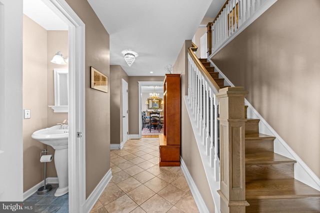 805 CHESTNUT GLEN GRTH, Baltimore, MD 21204