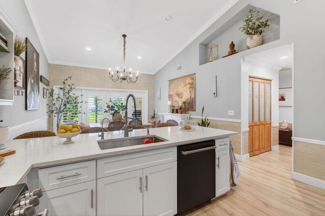 21400 Millbrook Court, Boca Raton, FL 33498