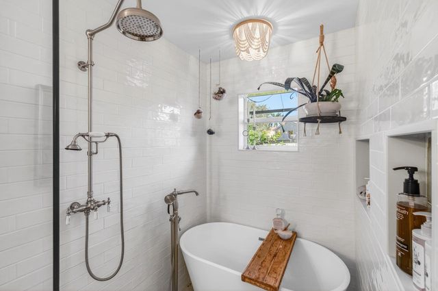 21400 Millbrook Court, Boca Raton, FL 33498