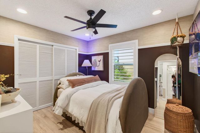 21400 Millbrook Court, Boca Raton, FL 33498