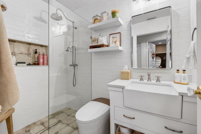 21400 Millbrook Court, Boca Raton, FL 33498