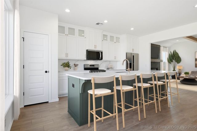 8500 E Galveston Street, Broken Arrow, OK 74014