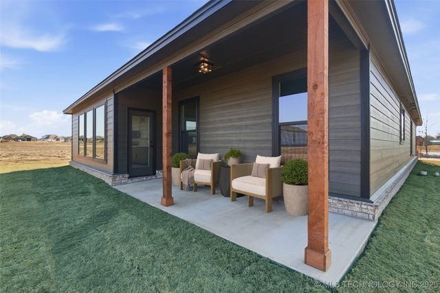 8500 E Galveston Street, Broken Arrow, OK 74014