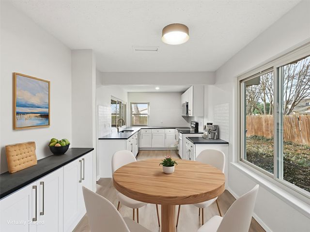 1826 Kingsbridge Drive, Garland, TX 75044