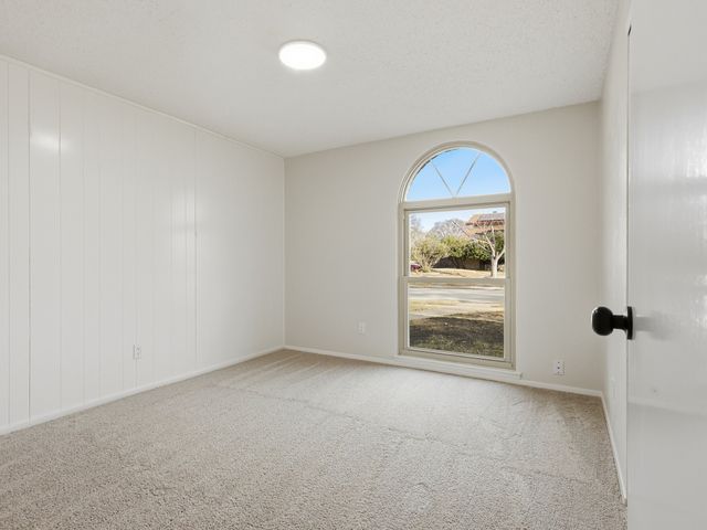 1826 Kingsbridge Drive, Garland, TX 75044