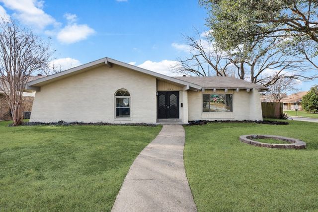 1826 Kingsbridge Drive, Garland, TX 75044