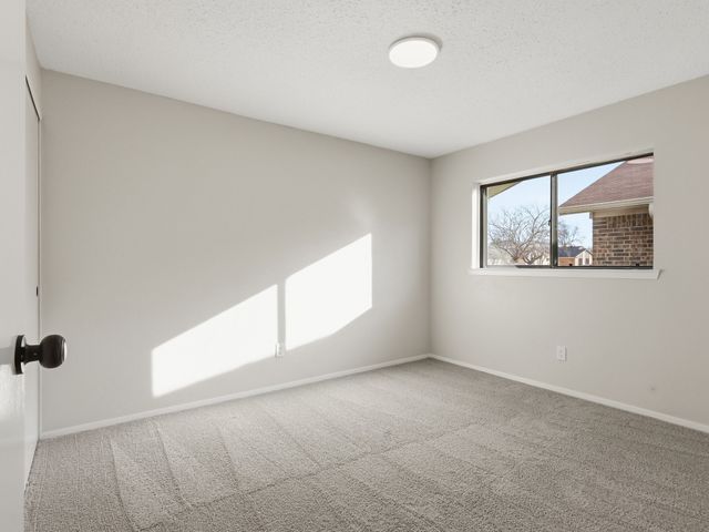 1826 Kingsbridge Drive, Garland, TX 75044