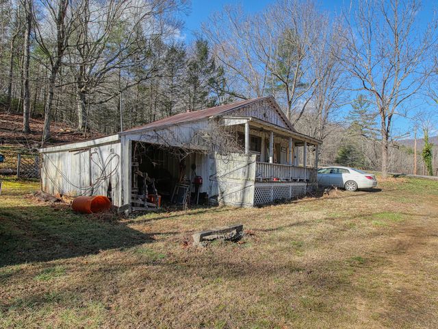 8214 Charity HWY, Ferrum, VA 24088