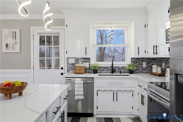 20104 Starr Ct, South Chesterfield, VA 23803