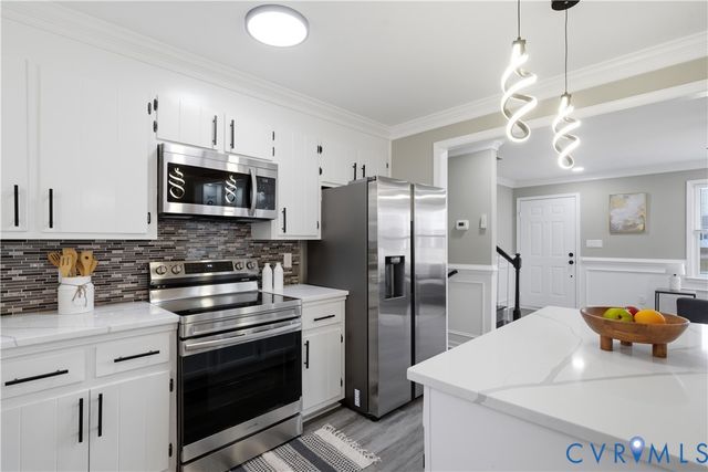 20104 Starr Ct, South Chesterfield, VA 23803