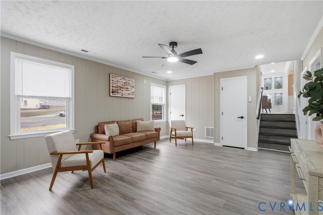 20104 Starr Ct, South Chesterfield, VA 23803