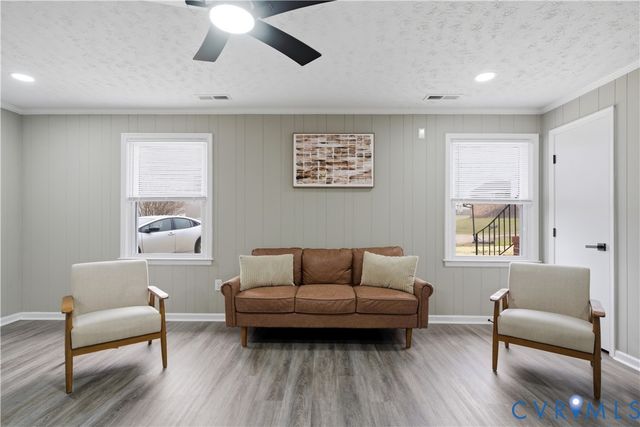 20104 Starr Ct, South Chesterfield, VA 23803