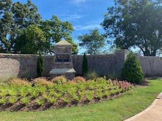 6226 Bridgewood Drive, Buford, GA 30518