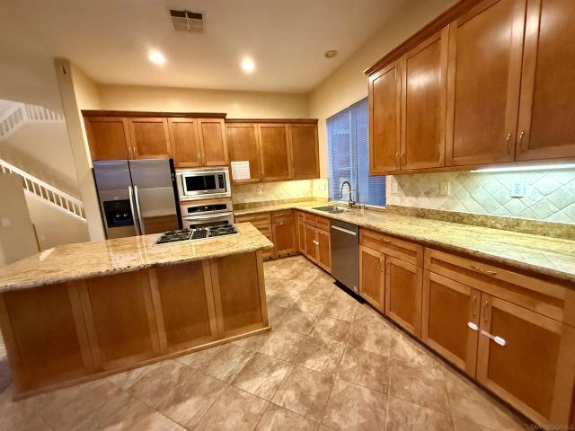 12061 Daymark Ct, San Diego, CA 92131