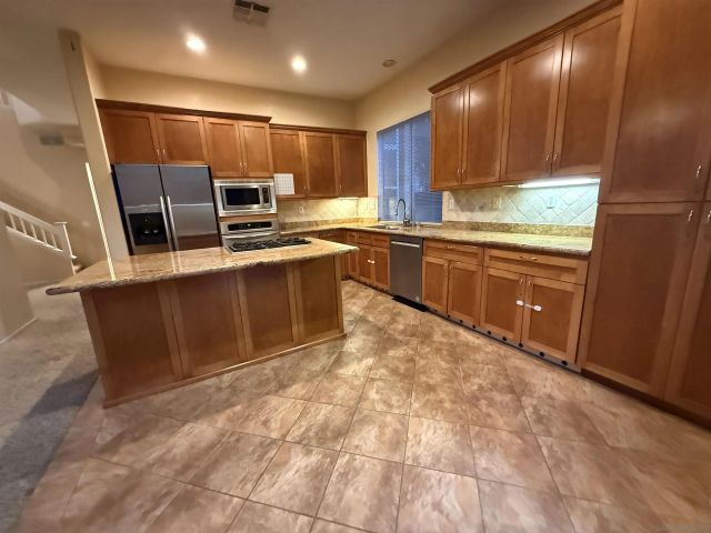 12061 Daymark Ct, San Diego, CA 92131