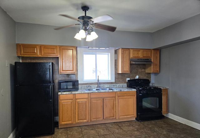 2822 W Marquette Road 2F, Chicago, IL 60629