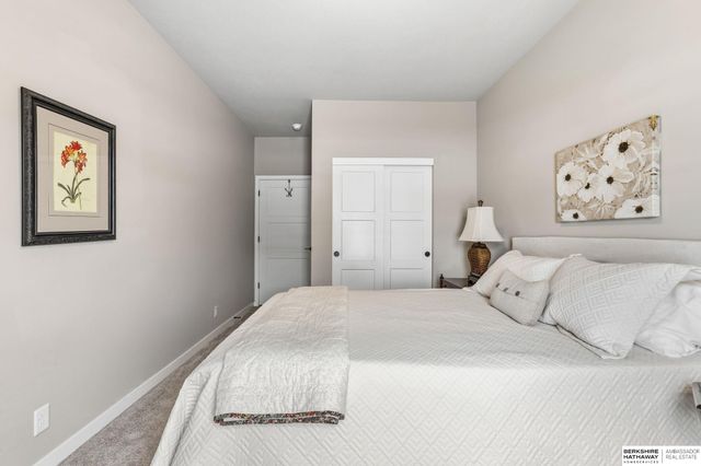 6406 S 213 Street, Elkhorn, NE 68022