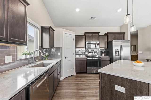 6406 S 213 Street, Elkhorn, NE 68022