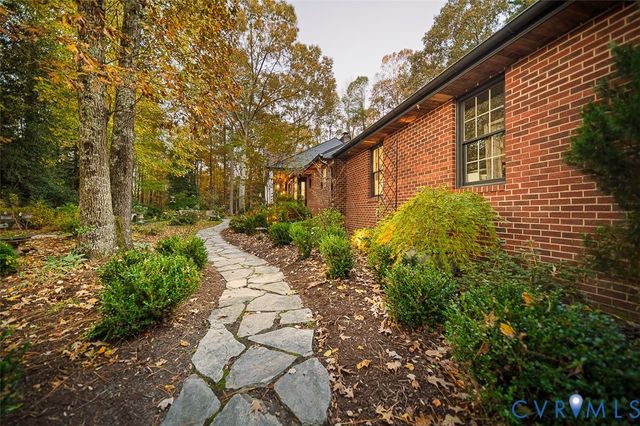 2401 Powderhorn Dr, Henrico, VA 23231