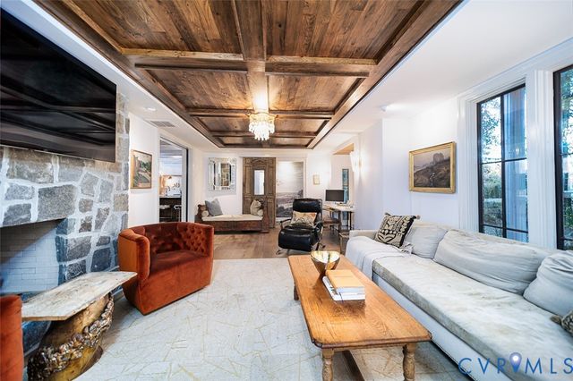 2401 Powderhorn Dr, Henrico, VA 23231