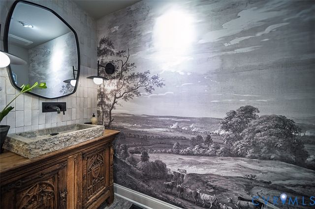 2401 Powderhorn Dr, Henrico, VA 23231