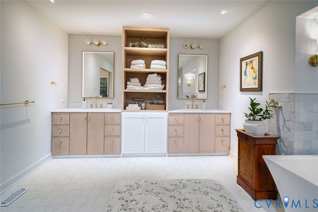 2401 Powderhorn Dr, Henrico, VA 23231