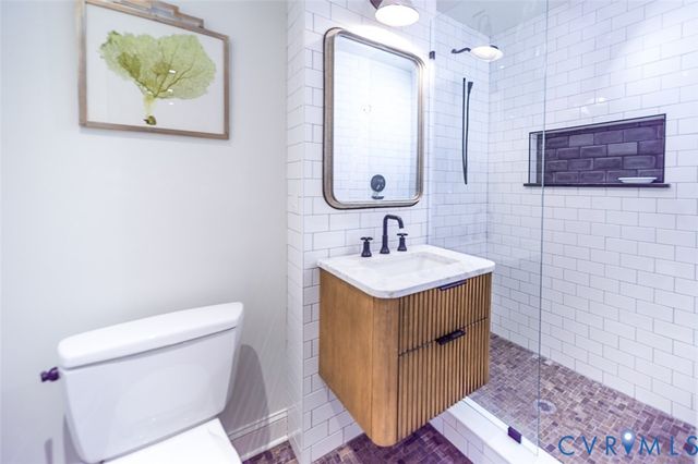 2401 Powderhorn Dr, Henrico, VA 23231