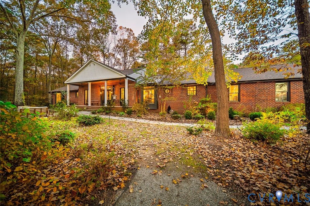 2401 Powderhorn Dr, Henrico, VA 23231