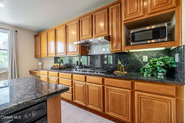 4300 Via Entrada, Newbury Park, CA 91320