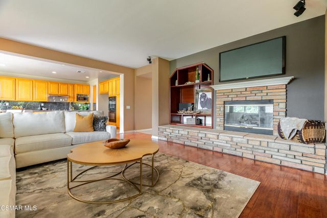 4300 Via Entrada, Newbury Park, CA 91320