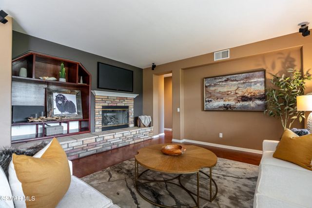 4300 Via Entrada, Newbury Park, CA 91320