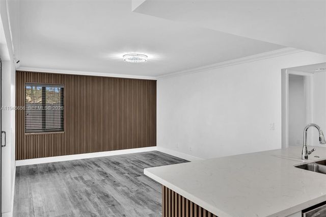 17532 NW 61st Ct N, Hialeah, FL 33015