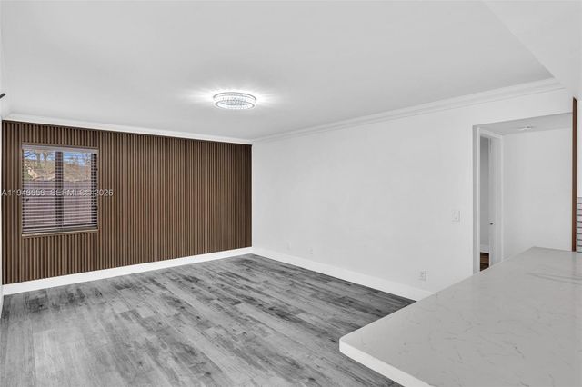 17532 NW 61st Ct N, Hialeah, FL 33015